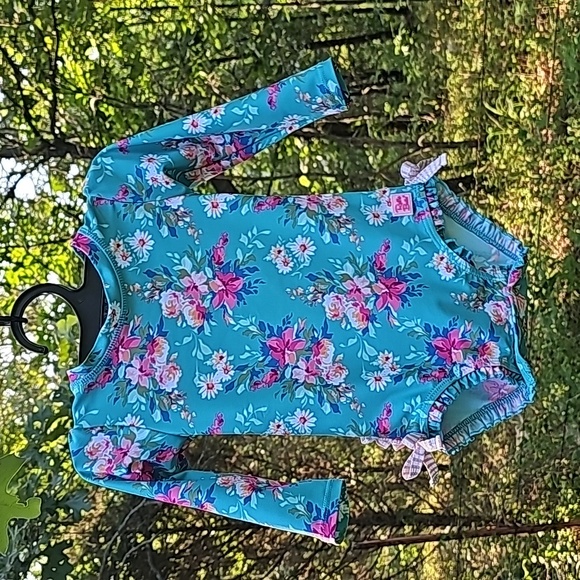 Ruffle Butts Other - Ruffle Butts Girls 12-18 Months Long Slv 1 Pc Rash Guard Color: Fancy Me Floral